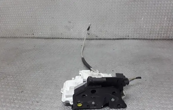 Seat Ibiza IV (6J,6P) Rear door lock