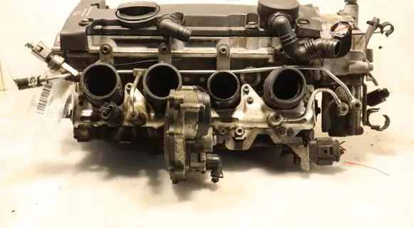 Volkswagen Jetta V Engine head 06D285B