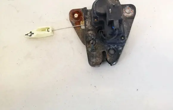 Chrysler 300M Tailgate/trunk/boot lock/catch/latch
