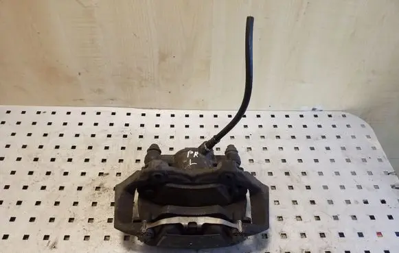 Mercedes-Benz E W212 Front brake caliper