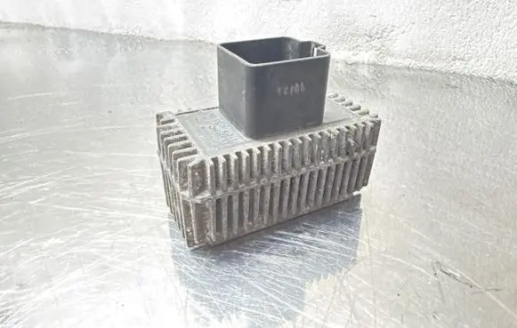 Opel Zafira A Glow plug pre-heat relay 55354141