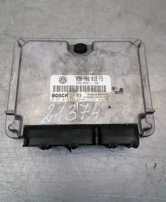 Volkswagen PASSAT B5 Engine control unit/module 038906018FS