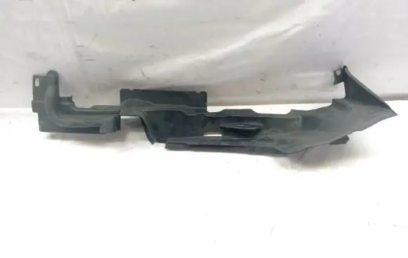 Audi A5 Fender end trim 8W6821170C