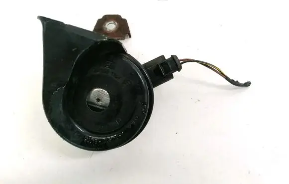 Volkswagen Jetta V Horn signal E9703881157