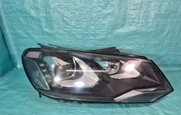 Volkswagen Touareg II Headlight/headlamp 7P1941752 1ZS01032806 01032806021098