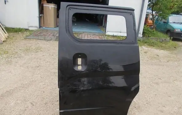 Nissan NV200 Front door