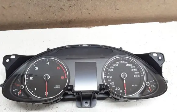 Audi A4 S4 B8 8K Speedometer (instrument cluster) 8K0920932D