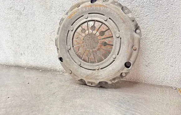 Opel Astra H Pressure plate 