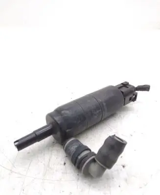 Honda CR-V Windscreen/windshield washer pump 3304876