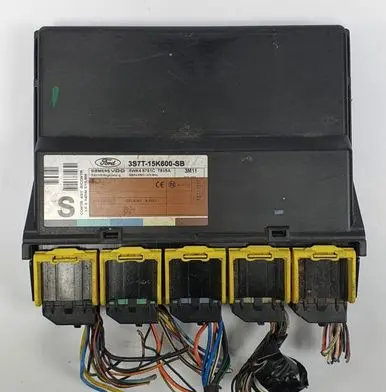 Ford Mondeo Mk III Comfort/convenience module 3S7T-15K600-SB