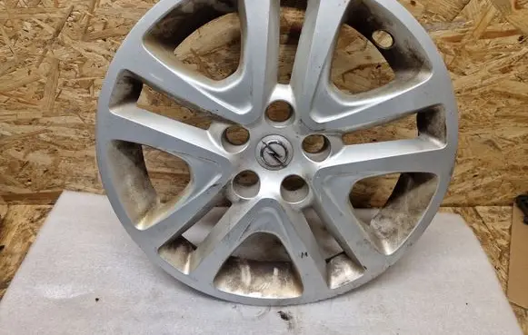 Opel Astra K R16 wheel hub/cap/trim 13409779 GMT3191
