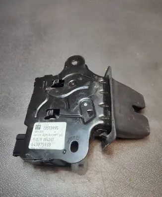 Loading door lock