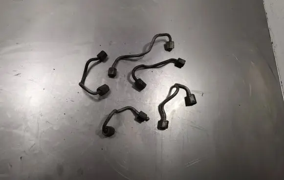 Toyota Corolla E140 E150 Fuel injector supply line/pipe 