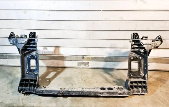 Hyundai Tucson TL Radiator support slam panel 64101D7001