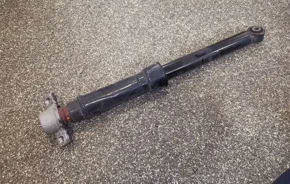 Buick Encore I Rear shock absorber/damper 95271437 8K220 8KW220