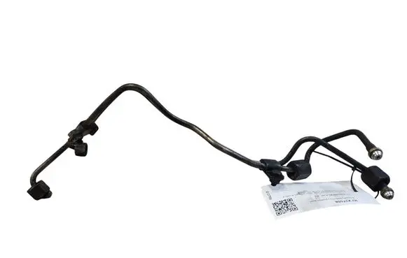 Fuel injector supply line/pipe