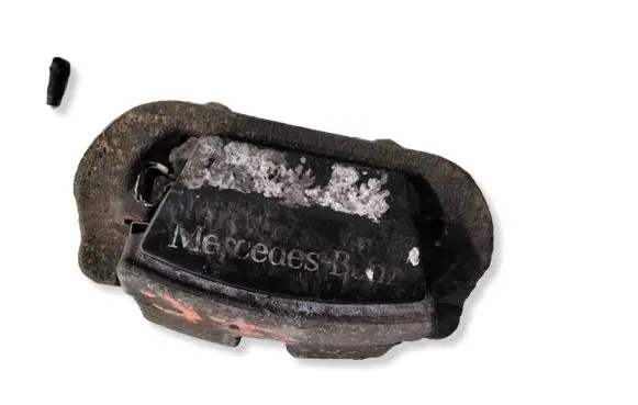 Mercedes-Benz ML W166 Rear brake caliper 1664237798A