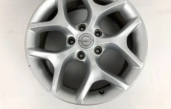 Chrysler Pacifica R18 alloy rim 5RJ43TRMAB