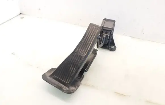 Honda Civic Accelerator throttle pedal 31311H10