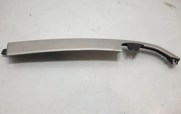 Land Rover Discovery Sport Dashboard glove box trim FK72640E72BF