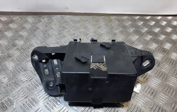 Mercedes-Benz CLA C117 X117 W117 Battery box tray A2465450700