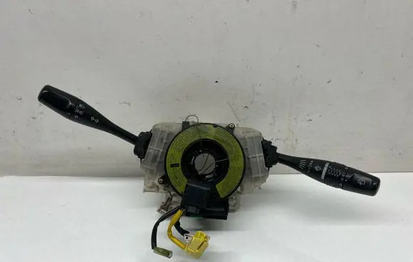 Mitsubishi Pajero Wiper turn signal indicator stalk/switch MR551792