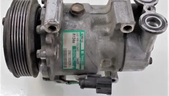 Ford Fiesta Air conditioning (A/C) compressor (pump) 2S6119D629AE