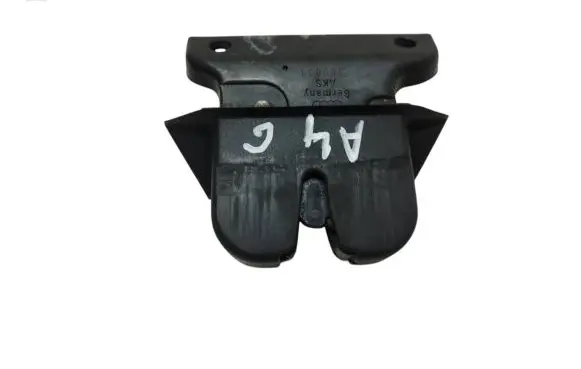 Audi A4 S4 B5 8D Tailgate/trunk/boot lock/catch/latch 8L0827505E