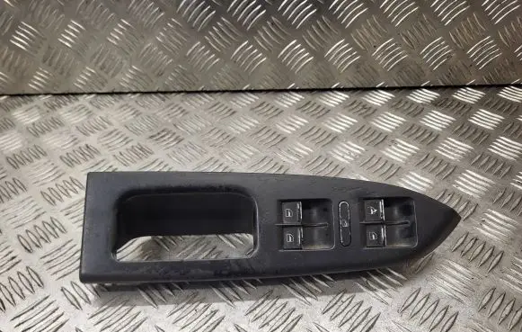 Volkswagen Touran I Electric window control switch 1T1867371