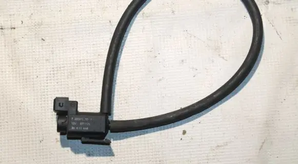 Volvo XC90 Turbo solenoid valve 30611668