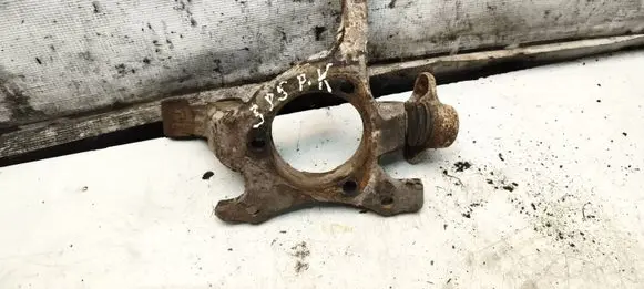 Opel Zafira A Front wheel hub spindle knuckle 