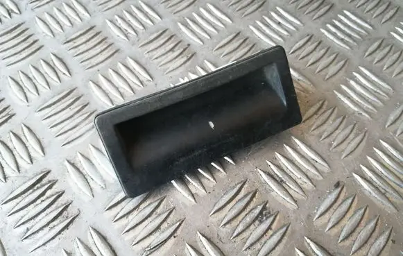 Audi A4 S4 B8 8K Tailgate opening switch 5N0827566T 5N0827566