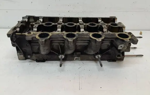 Peugeot 307 CC Engine head 9641752610