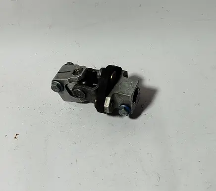 Mercedes-Benz A W168 Steering column universal joint A1684620378