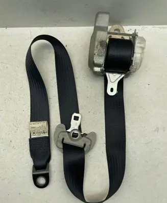 Toyota Corolla Verso AR10 Front seatbelt 7P1150P 079073