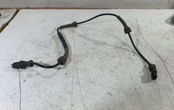 Renault Laguna II ABS brake wheel speed sensor 8200084125