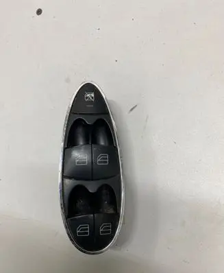 Mercedes-Benz E W211 Electric window control switch A2118219951 SWF501703