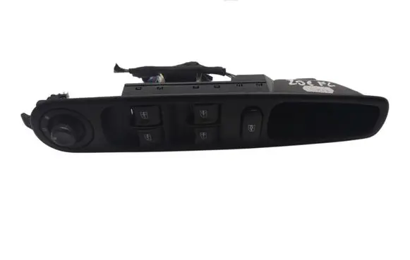 Renault Zoe Quarter vent window switch 254008973R