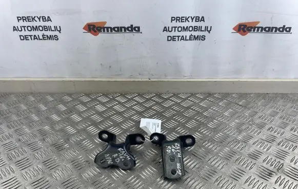 Front door hinge set