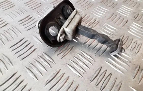 Fiat Croma Rear door check strap stopper