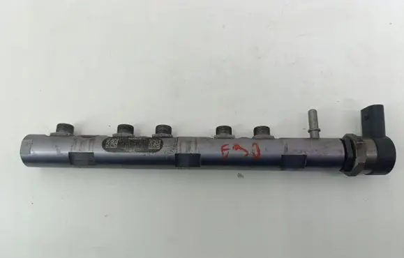 Mini Cooper Countryman R60 Fuel main line pipe