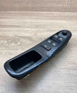 Peugeot 406 Electric window control switch 2596606