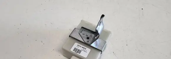 Toyota Avensis T250 Door control unit/module 8974105070