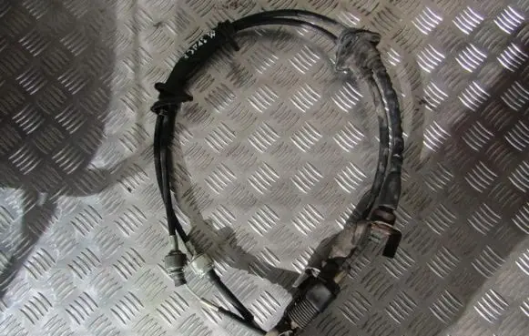 Mitsubishi Space Star Gear shift cable linkage