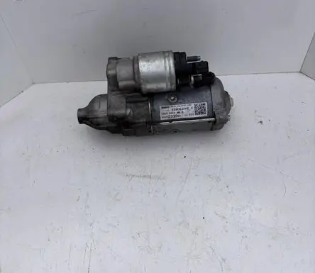 Peugeot 3008 II Starter motor 9825233080