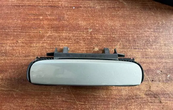 Audi A4 S4 B6 8E 8H Rear door exterior handle 8E0839239 4B0839885