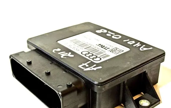 Audi A7 S7 4G Hand brake control module 4H0907801E 4H0907801A