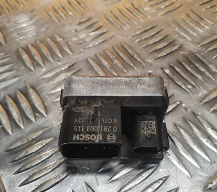 BMW X1 F48 F49 Glow plug pre-heat relay 0281003115 14120