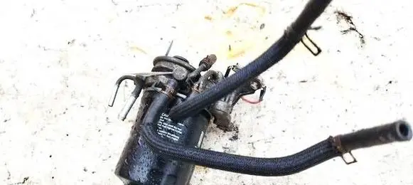Toyota Auris 150 Fuel filter ADM52342