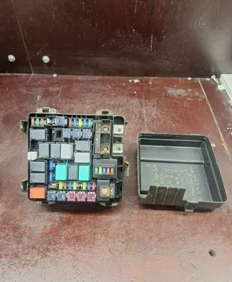 Honda FR-V Fuse module
